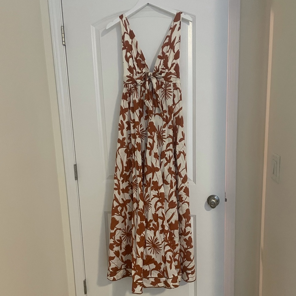 Red Dress | Sweet Cream Multi Print Maxi Dress
MEDIUM / Cream